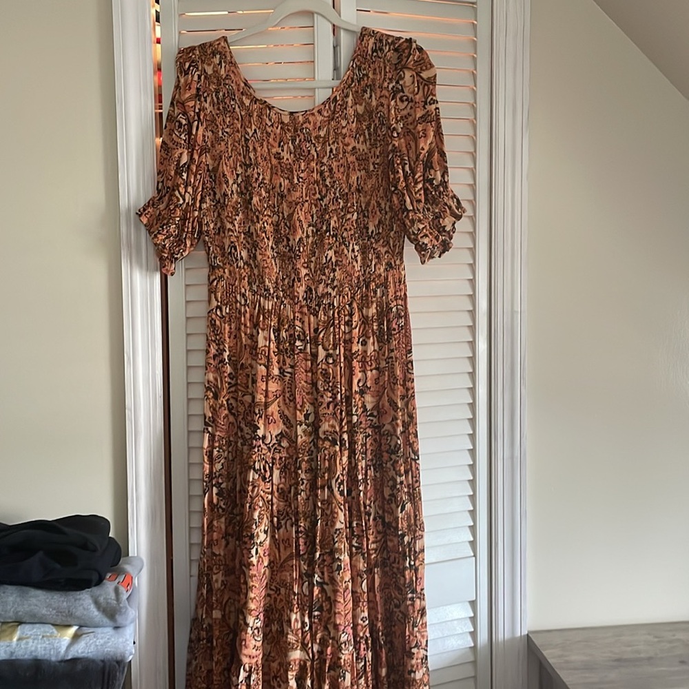 NWOT maxi dress